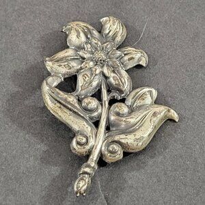 Sterling Silver Star Flower Brooch 2.25" Dainty Lightweight Cottage Fairy